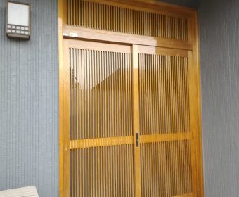 木製玄関ドア塗装 毛呂山町