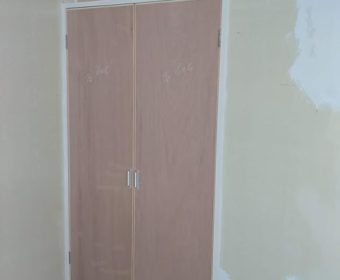 マンション建具作成交換工事　熱海市