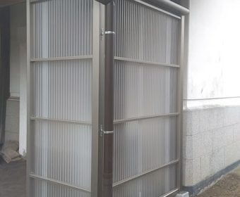 洗濯機置き場の囲い