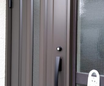 玄関ドアの交換 日高市