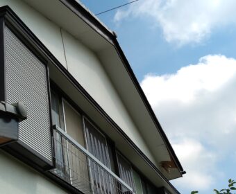 軒裏板金加工工事 日高市