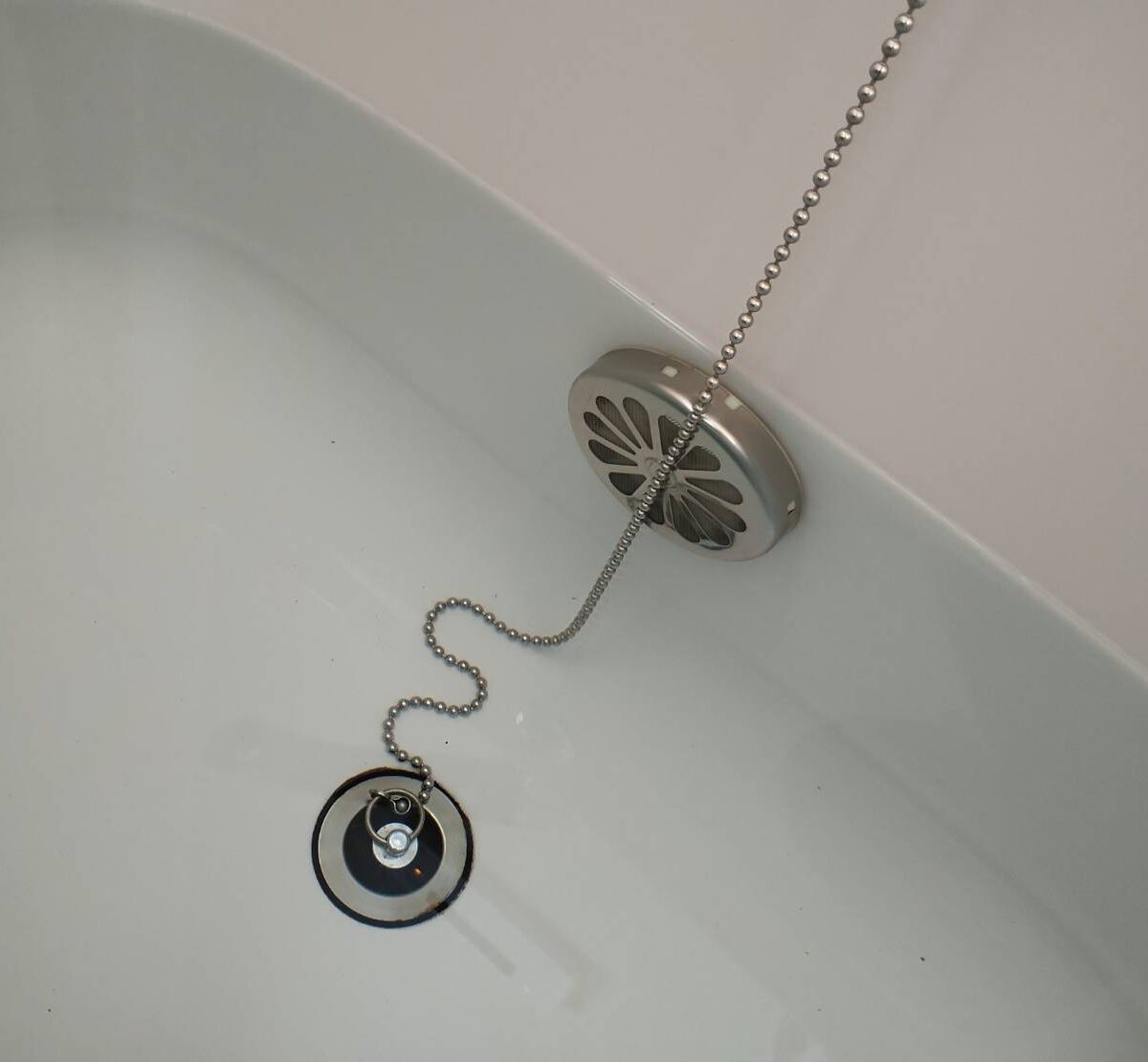 給湯器朝お湯が出ない