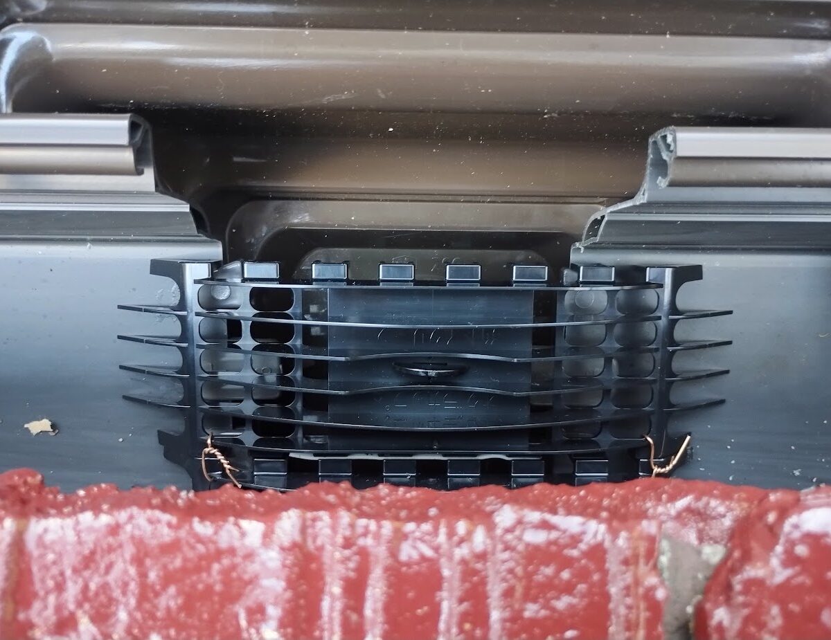 雨樋つまり対策にはオグラカップがお勧めです。